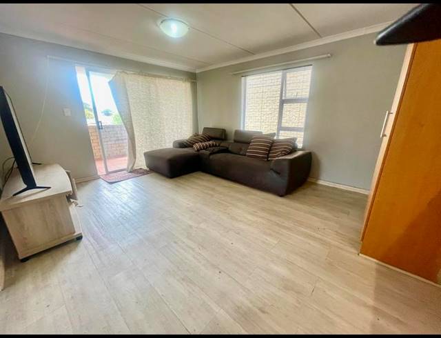 2 BEDROOM PROPERTY TO RENT IN BRACKEN HEIGHTS